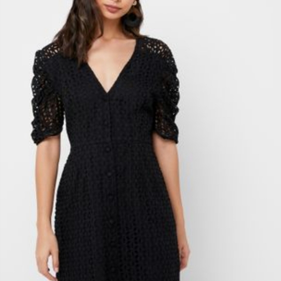 Topshop Dresses & Skirts - Broderie Button Down Dress